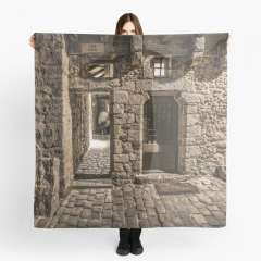 A Narrow Alley in Le Mans (France) - Scarf