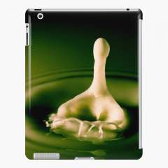 A Milk Drop Down And Up  - iPad Snap Case
