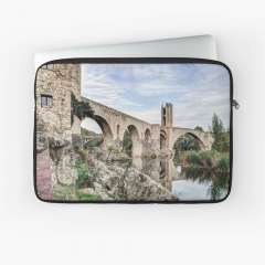 Besalu Romanesque Bridge (Catalonia) - Laptop Sleeve