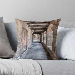 Carrer de la Goleta (Guimerà, Catalonia) - Throw Pillow